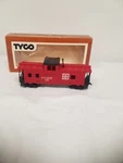 Tyco Caboose #7240 Black Roof. Fixed Price $6.00.