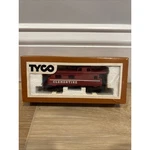 Tyco Caboose Clementine 327-50 Ho Scale Brand New. Fixed Price $13.99.