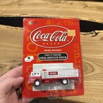Ho Athearn 8204 Coca-cola Ford Series Coke Service Truck W 1960'S Era Vending. Fixed Price $15.00.