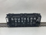 Atlas Scale Set Of PS-2 Bay Covered Hopper Southern #900175 & 900171. Fixed Price $38.00.