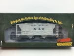 Roundhouse 96164 Norfolk Western Ps 2003 2-BAY Covered Hopper N&w #71427. Fixed Price $15.00.